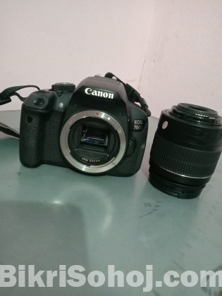 Canon 700D